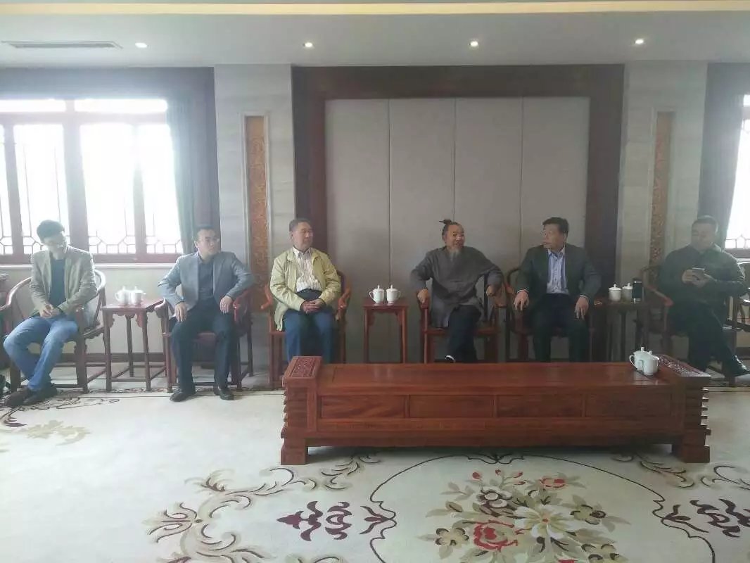 我会领导到河北美术学院参观调研
