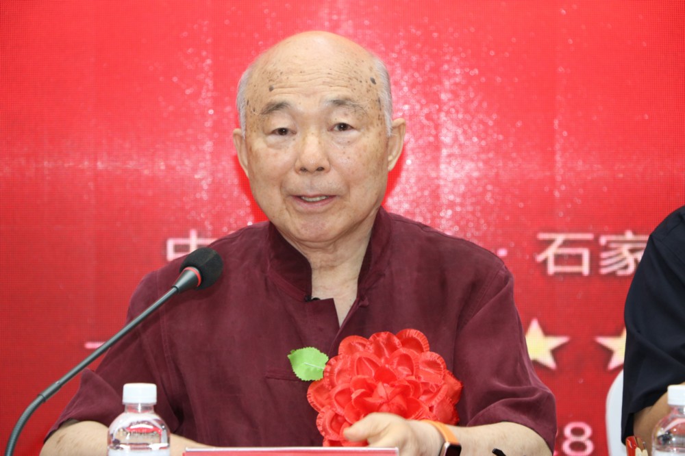 解玉琦名誉会长在学会第三届换届大会暨寻找“最美(共产党员)教师”会议上的讲话